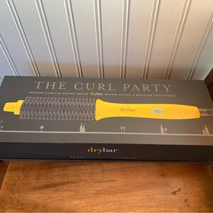 Drybar Heated Curling Round Brush — NIB